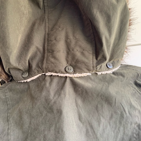 Army Green Winter Coat - Picture 6 of 6